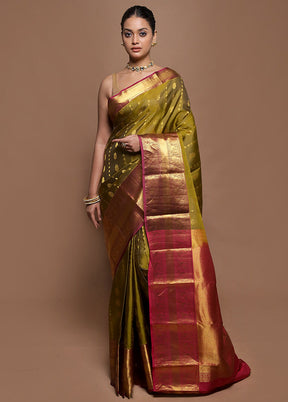 Green Handloom Kanjivaram Pure Silk Saree With Blouse Piece