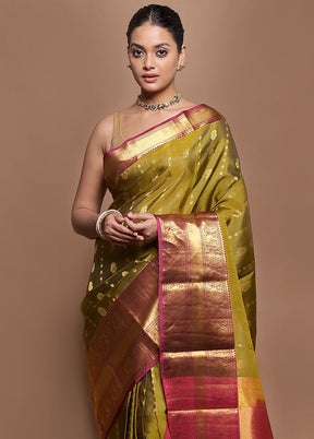 Green Handloom Kanjivaram Pure Silk Saree With Blouse Piece