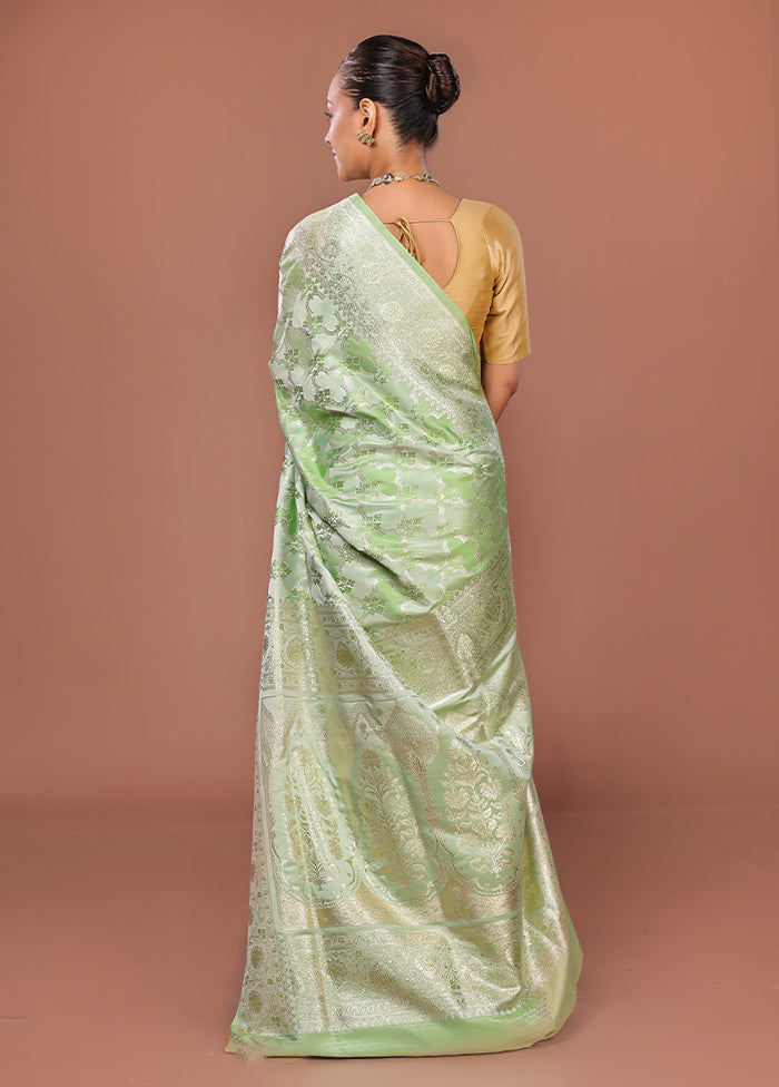 Green Tanchoi Silk Saree With Blouse Piece