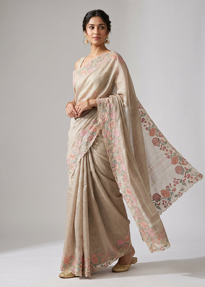 Cream Tussar Silk Saree With Blouse Piece