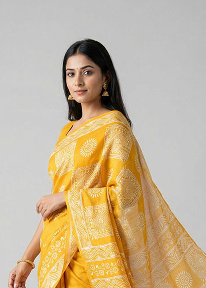 Yellow Printed Silk Saree Without Blouse Piece
