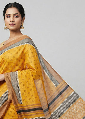 Orange Printed Silk Saree Without Blouse Piece