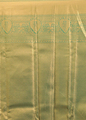 Green Kanjivaram Silk Saree With Blouse Piece