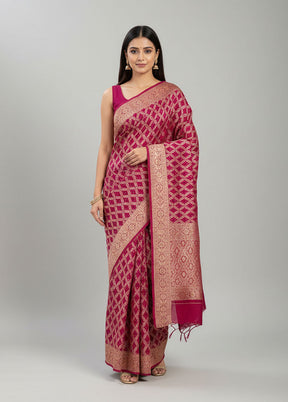 Pink Bandhej Silk Saree With Blouse Piece