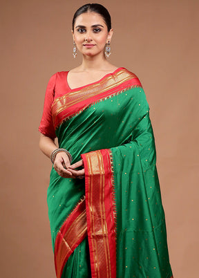 Green Kanjivaram Silk Saree With Blouse Piece