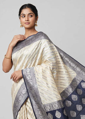 White Organza Saree With Blouse Piece