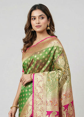 Green Handloom Banarasi Pure Silk Saree With Blouse Piece