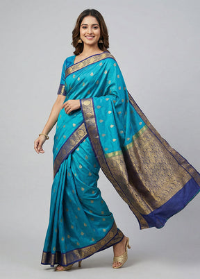 Green Handloom Kanchipuram Pure Silk Saree With Blouse Piece