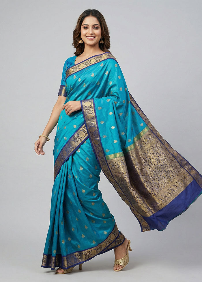 Green Handloom Kanchipuram Pure Silk Saree With Blouse Piece