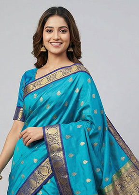 Green Handloom Kanchipuram Pure Silk Saree With Blouse Piece