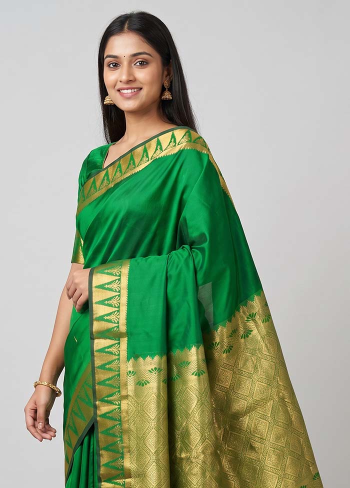 Green Kanjivaram Silk Saree With Blouse Piece