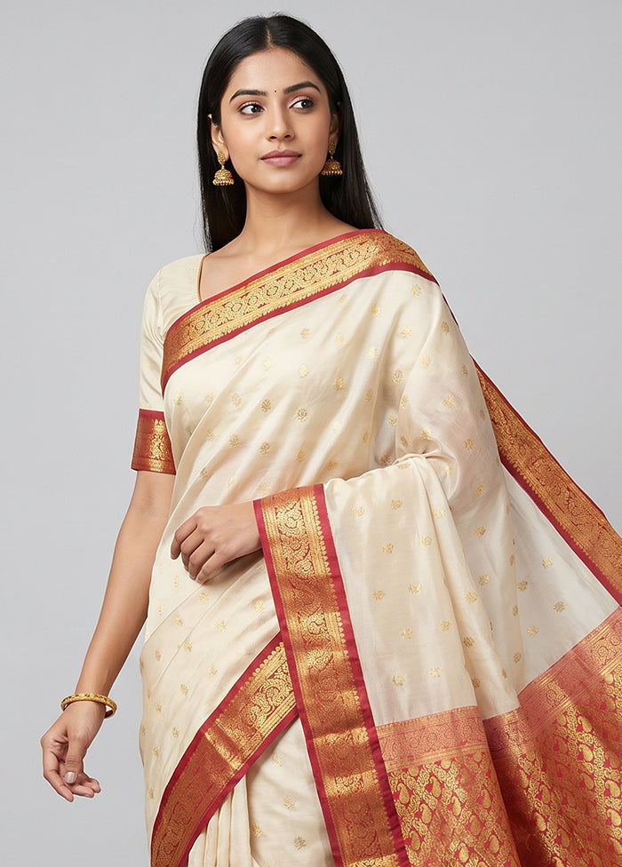 White Kanjivaram Silk Saree With Blouse Piece