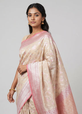 Cream Handloom Pure Georgette Saree With Blouse Piece
