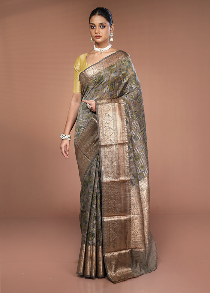 Cream Tussar Silk Saree With Blouse Piece