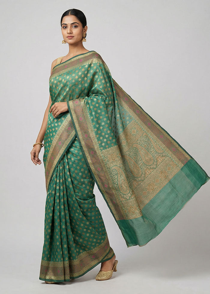 Green Pure Cotton Saree With Blouse Piece