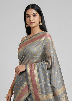 Grey Pure Cotton Saree With Blouse Piece