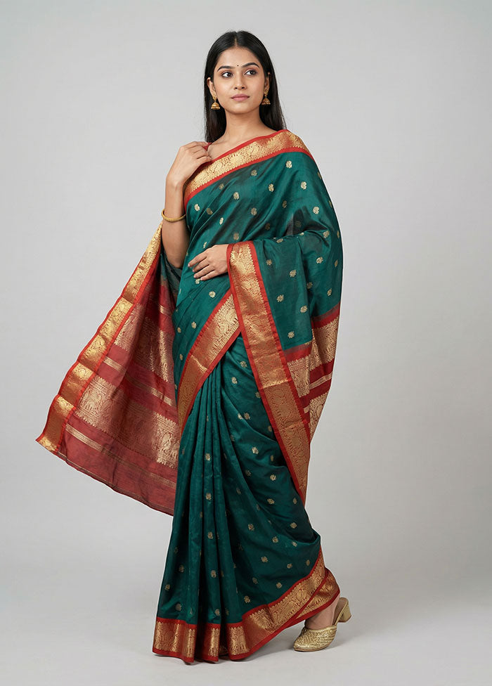 Green Kanjivaram Silk Saree With Blouse Piece