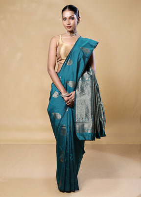 Green Kanjivaram Silk Saree With Blouse Piece