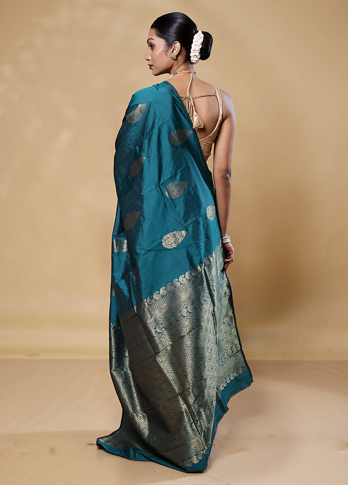 Green Kanjivaram Silk Saree With Blouse Piece