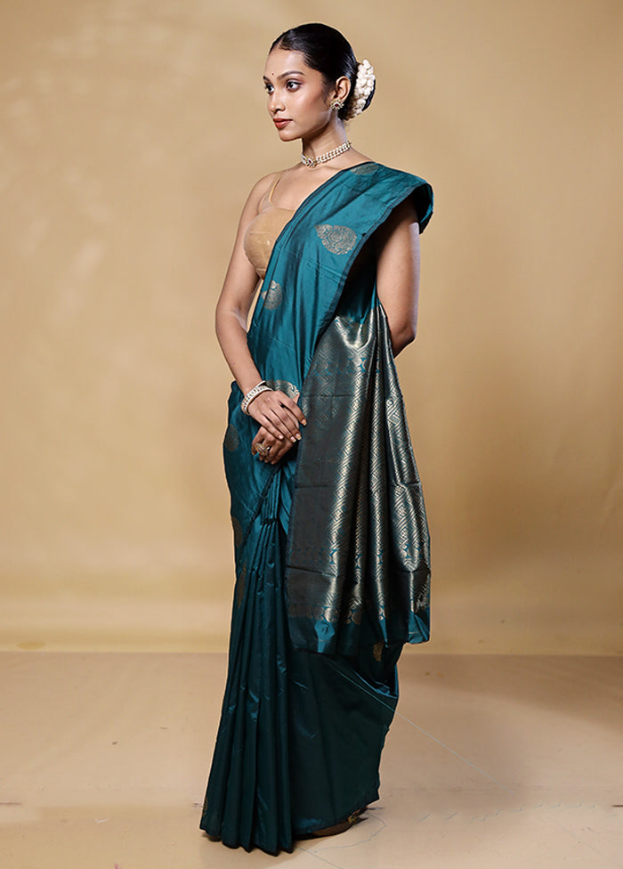 Green Kanjivaram Silk Saree With Blouse Piece