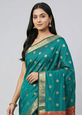 Green Kanjivaram Silk Saree With Blouse Piece