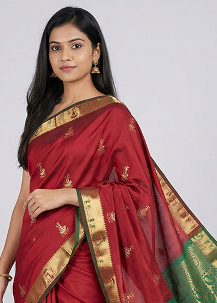 Red Kanjivaram Silk Saree With Blouse Piece