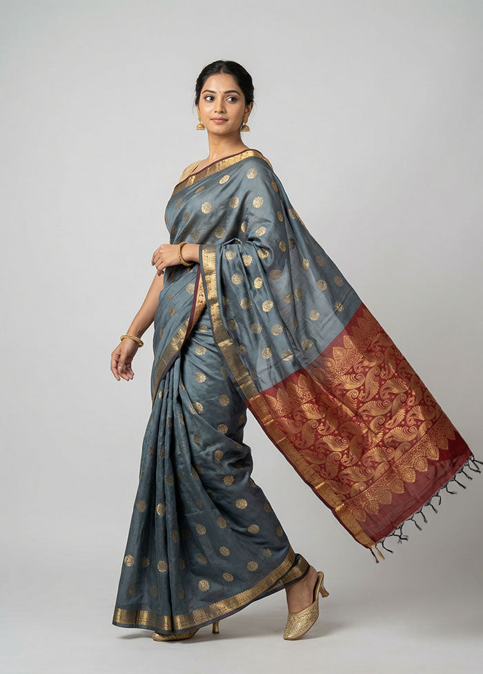 Grey Kanjivaram Silk Saree With Blouse Piece