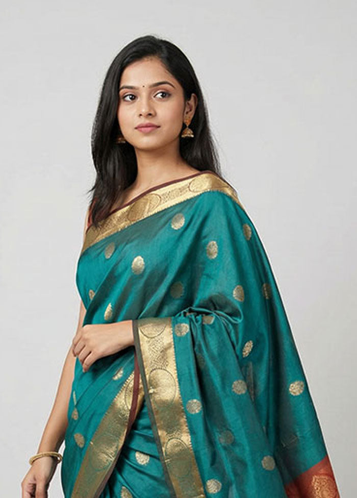 Green Kanjivaram Silk Saree With Blouse Piece