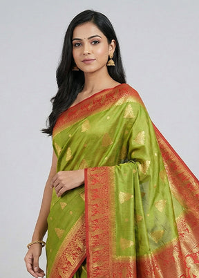 Green Dupion Silk Saree With Blouse Piece