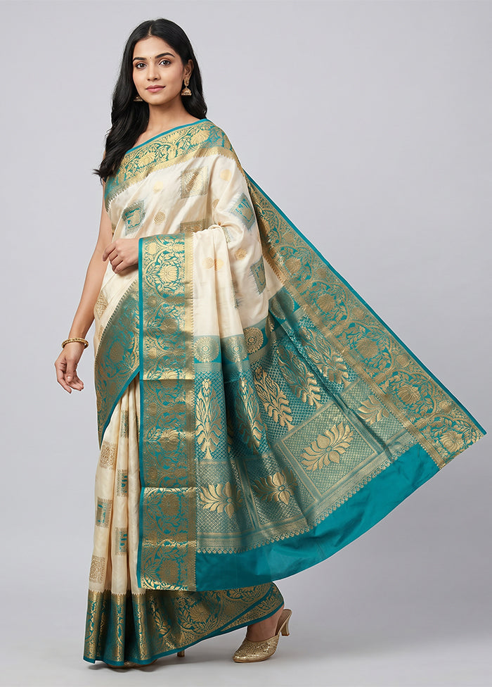 White Handloom Kanchipuram Pure Silk Saree With Blouse Piece