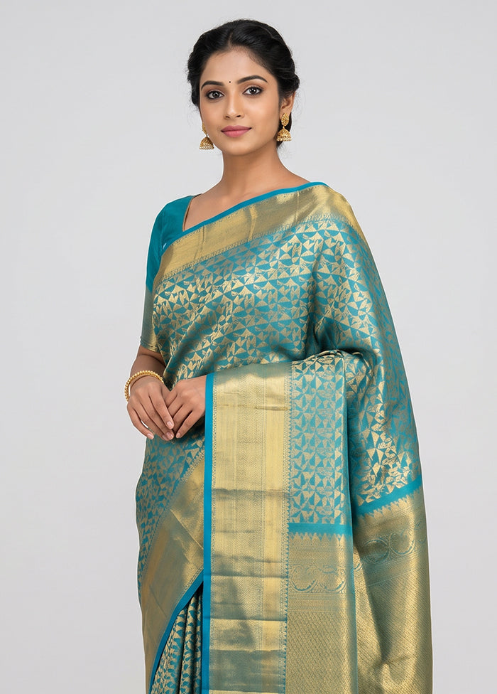 Green Handloom Kanchipuram Pure Silk Saree With Blouse Piece