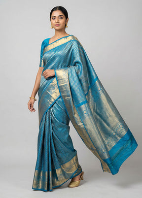 Blue Handloom Kanchipuram Pure Silk Saree With Blouse Piece