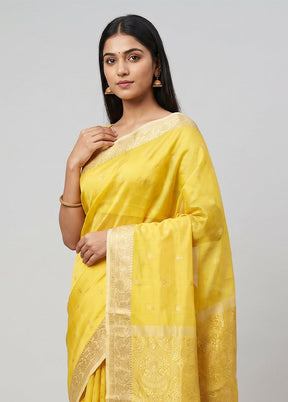 Yellow Khadi Cotton Saree With Blouse Piece