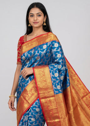 Blue Handloom Kanchipuram Pure Silk Saree With Blouse Piece