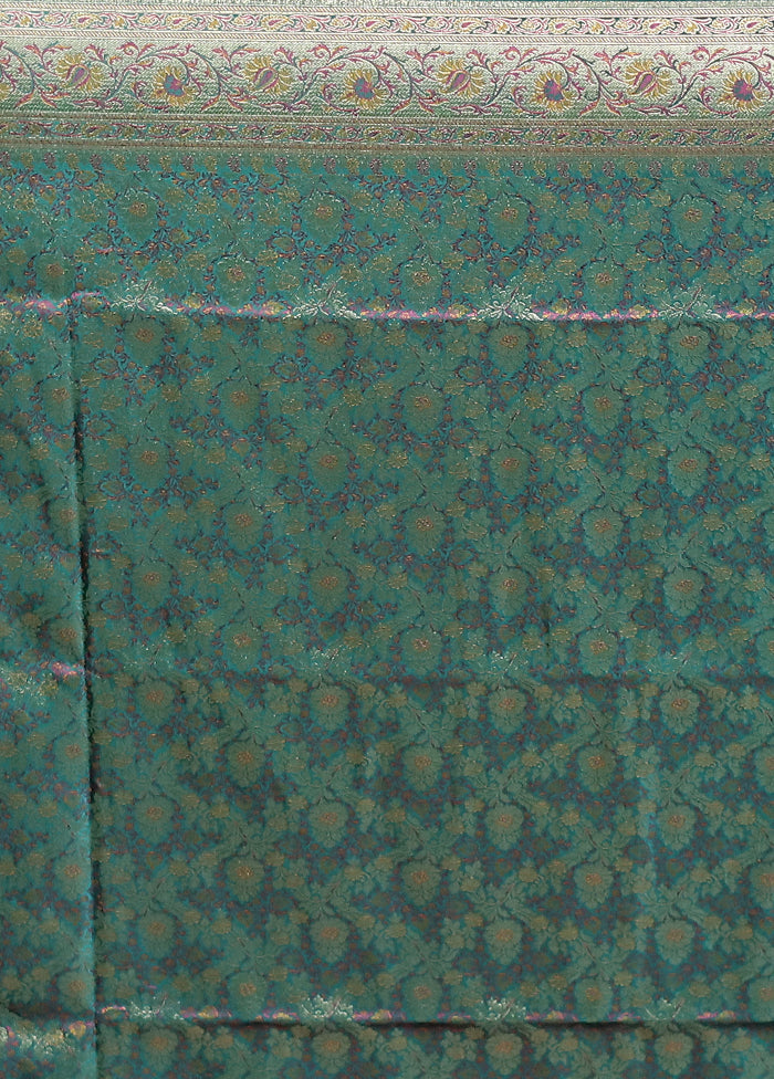 Green Handloom Tanchoi Pure Silk Saree With Blouse Piece