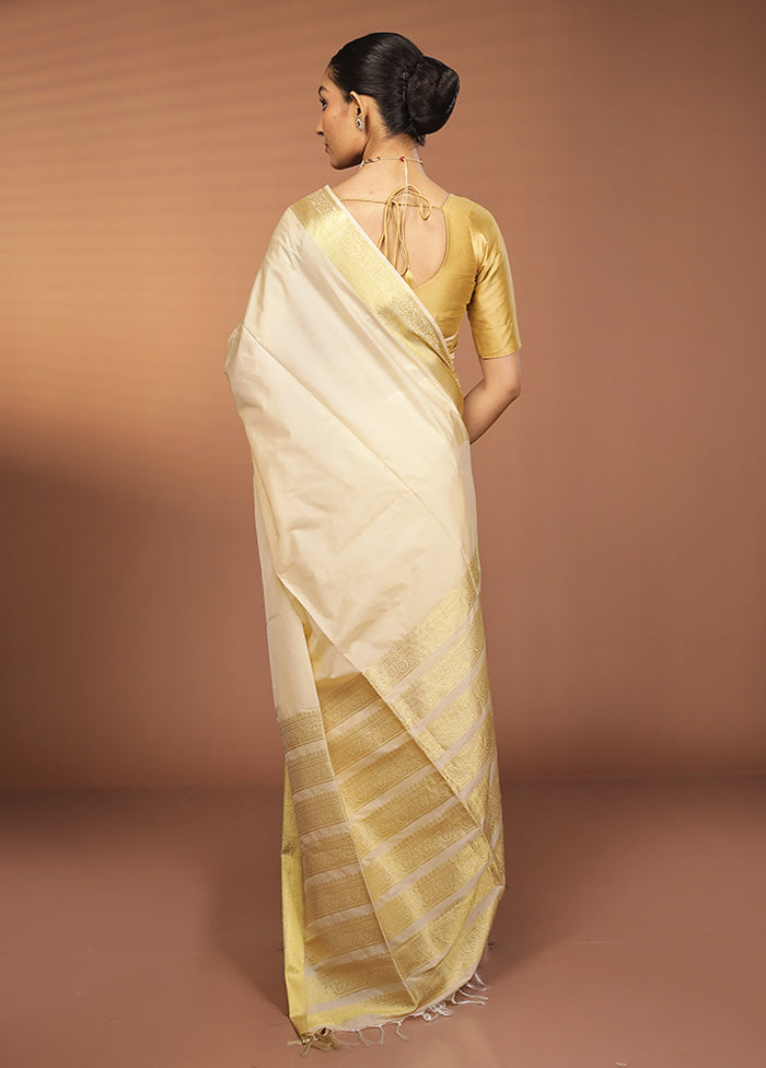 White Kanjivaram Silk Saree With Blouse Piece
