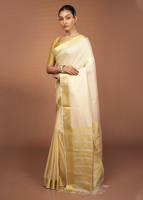 White Kanjivaram Silk Saree With Blouse Piece