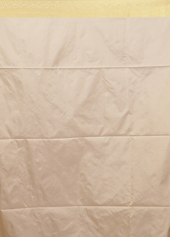 White Kanjivaram Silk Saree With Blouse Piece