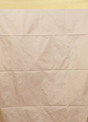 White Kanjivaram Silk Saree With Blouse Piece