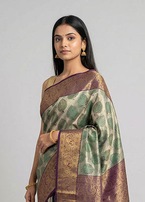 Gold Kanjivaram Silk Saree With Blouse Piece
