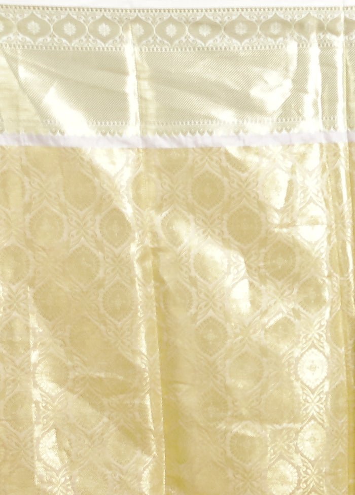 Green Tissue Silk Saree With Blouse Piece