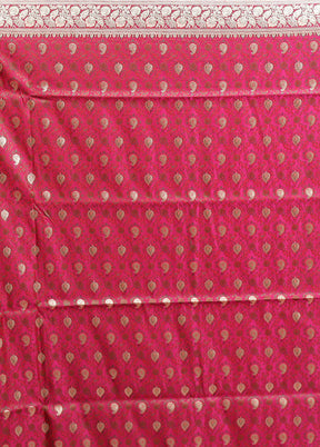 Green Handloom Tanchoi Pure Silk Saree With Blouse Piece