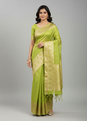Green Dupion Silk Saree With Blouse Piece