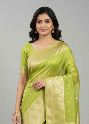 Green Dupion Silk Saree With Blouse Piece