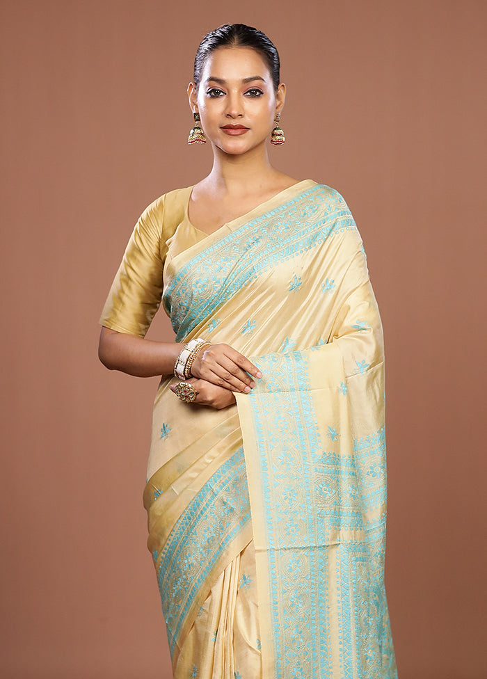 Cream Handloom Kantha Stitch Pure Silk Saree With Blouse Piece