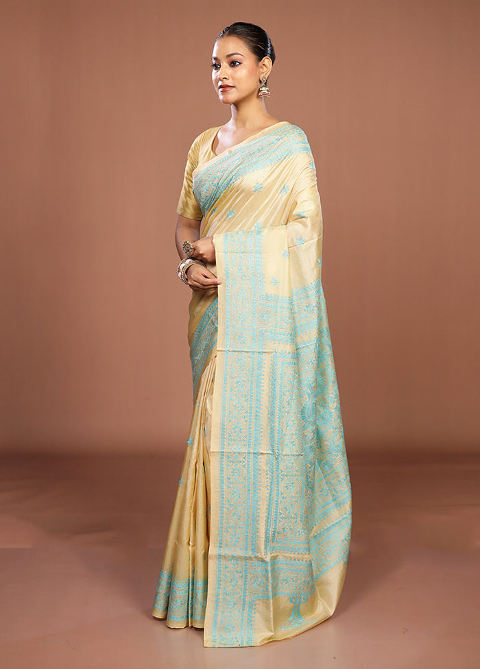 Cream Handloom Kantha Stitch Pure Silk Saree With Blouse Piece