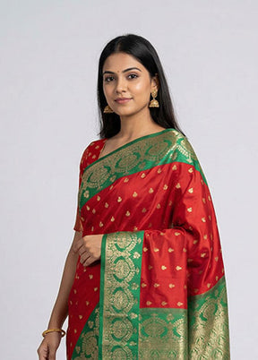 Red Kanjivaram Silk Saree With Blouse Piece