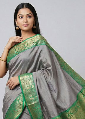 Grey Kanjivaram Silk Saree With Blouse Piece