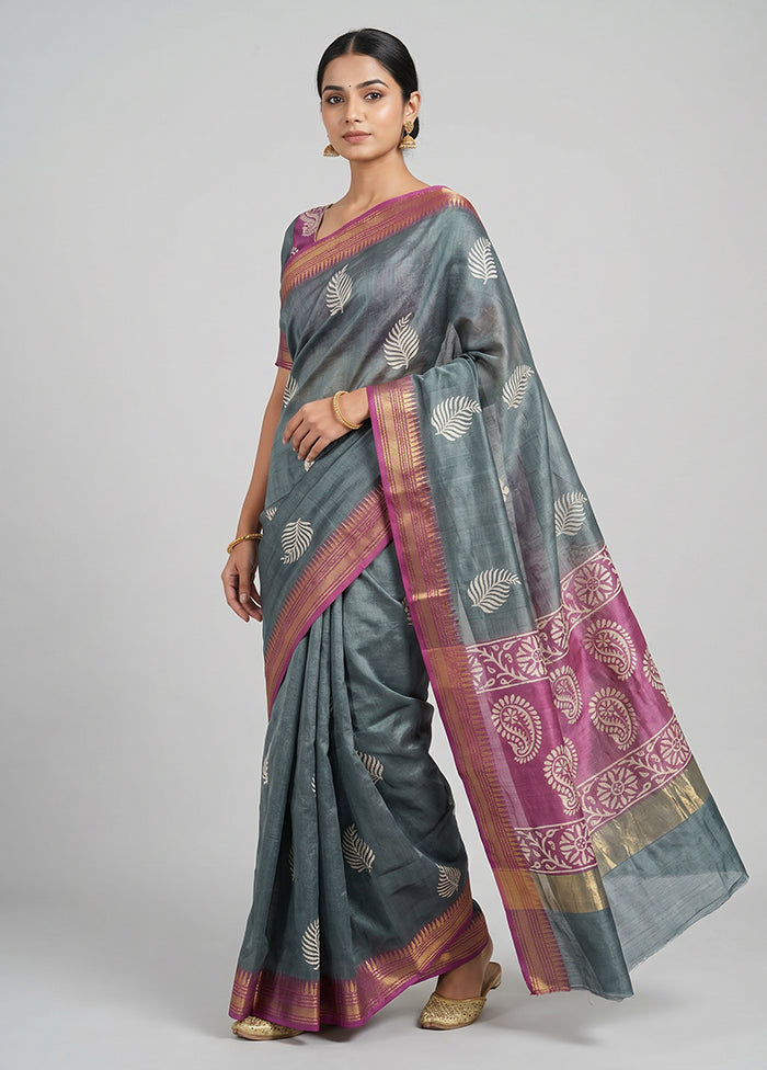 Grey Tussar Silk Saree With Blouse Piece
