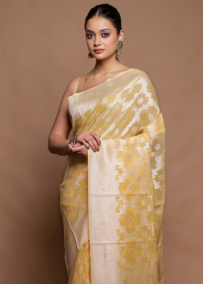 Yellow Cotton Saree With Blouse Piece
